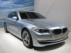 BMW заняла первое место в ТОП 100 самых уважаемых компаний мира 2011 года